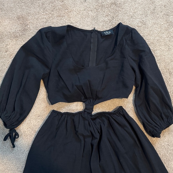 Black Cut-Out Maxi Dress Set - Picture 2 of 2